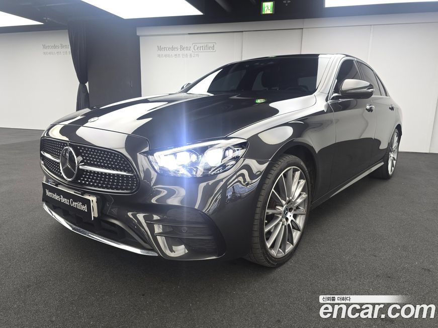 Mercedes-Benz E-Class 2022