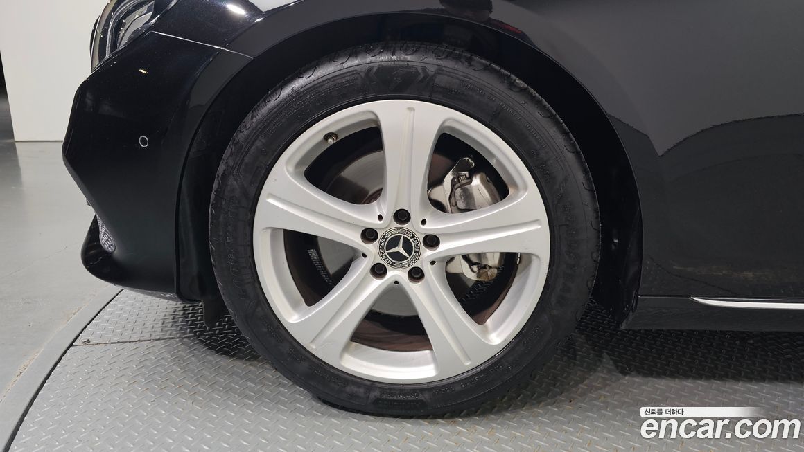 Mercedes-Benz E-Class 2018