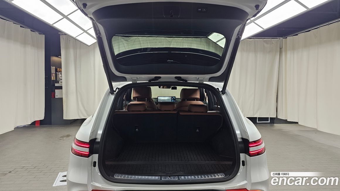 Genesis GV70 2023