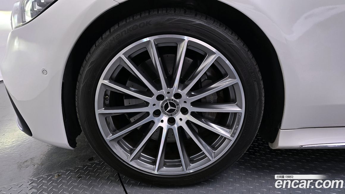 Mercedes-Benz S-Class 2022