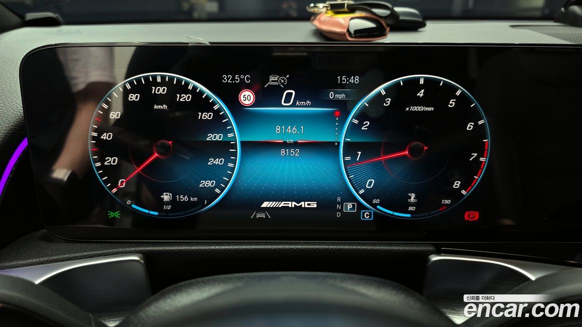 Mercedes-Benz GLB-Class 2023