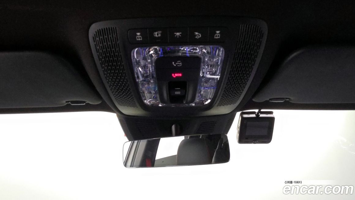 Mercedes-Benz GLB-Class 2023