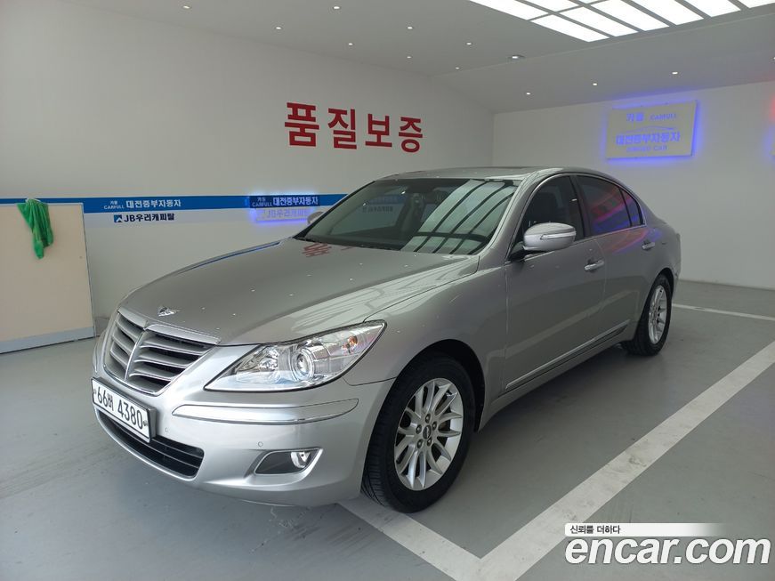 Hyundai Genesis 2010