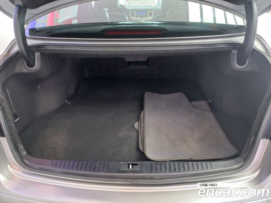 Hyundai Genesis 2010