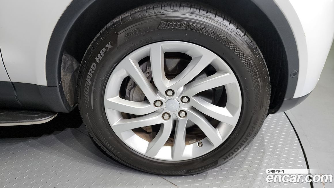 Land Rover Discovery 2019