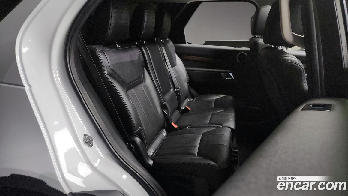 Land Rover Discovery 2019