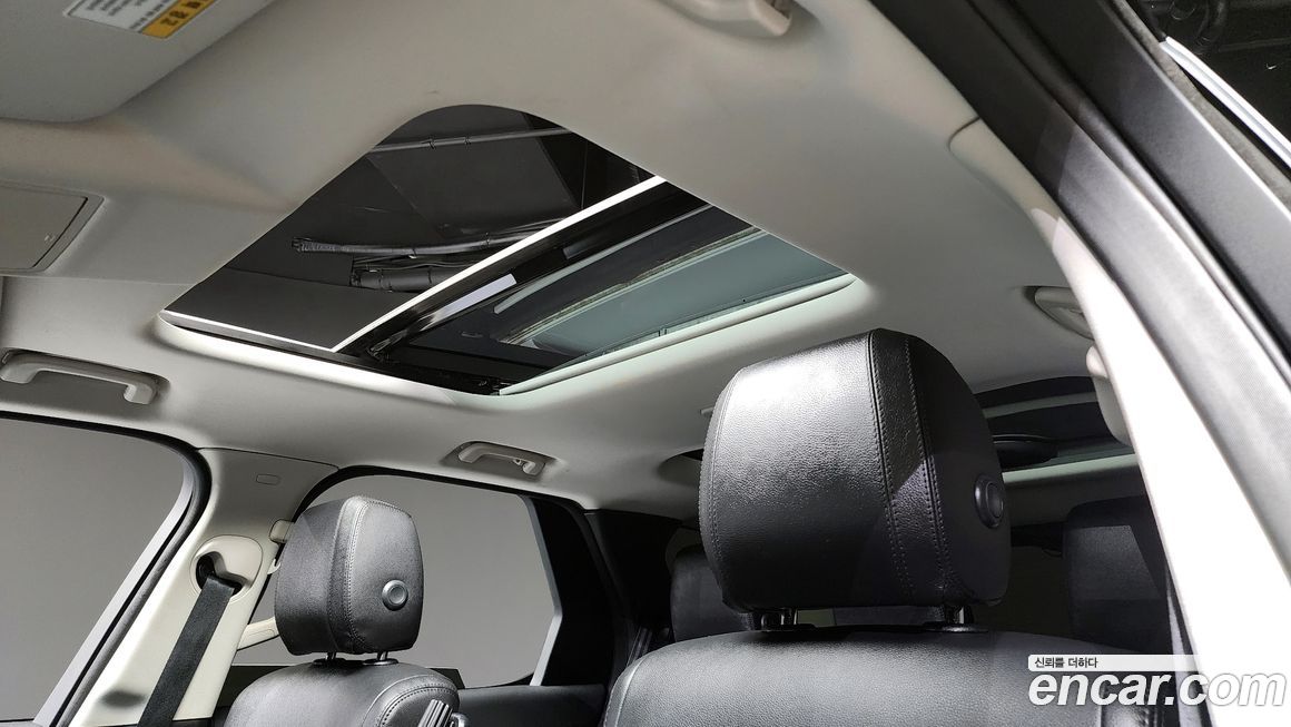 Land Rover Discovery 2019