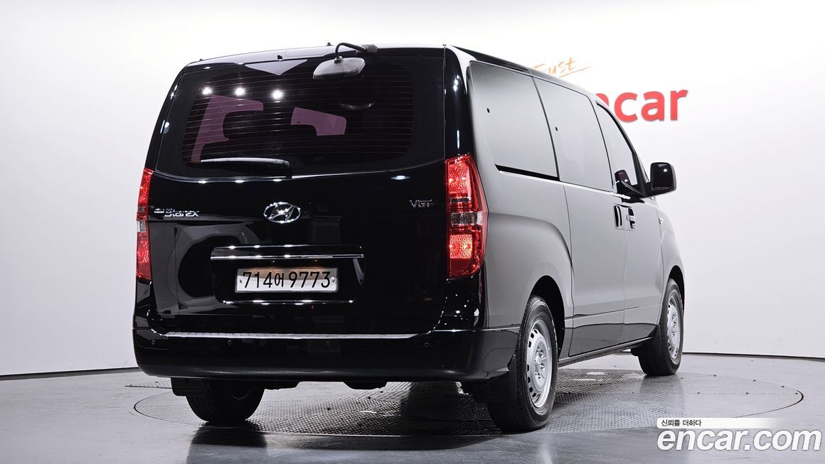 Hyundai Starex 2019