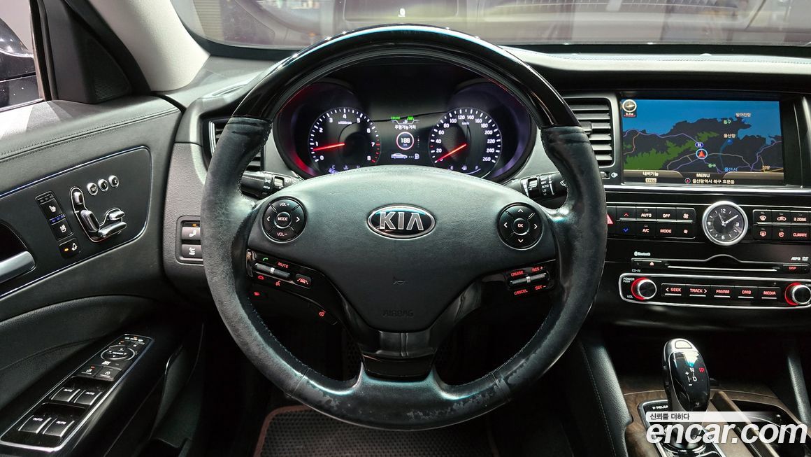 Kia K9 2013