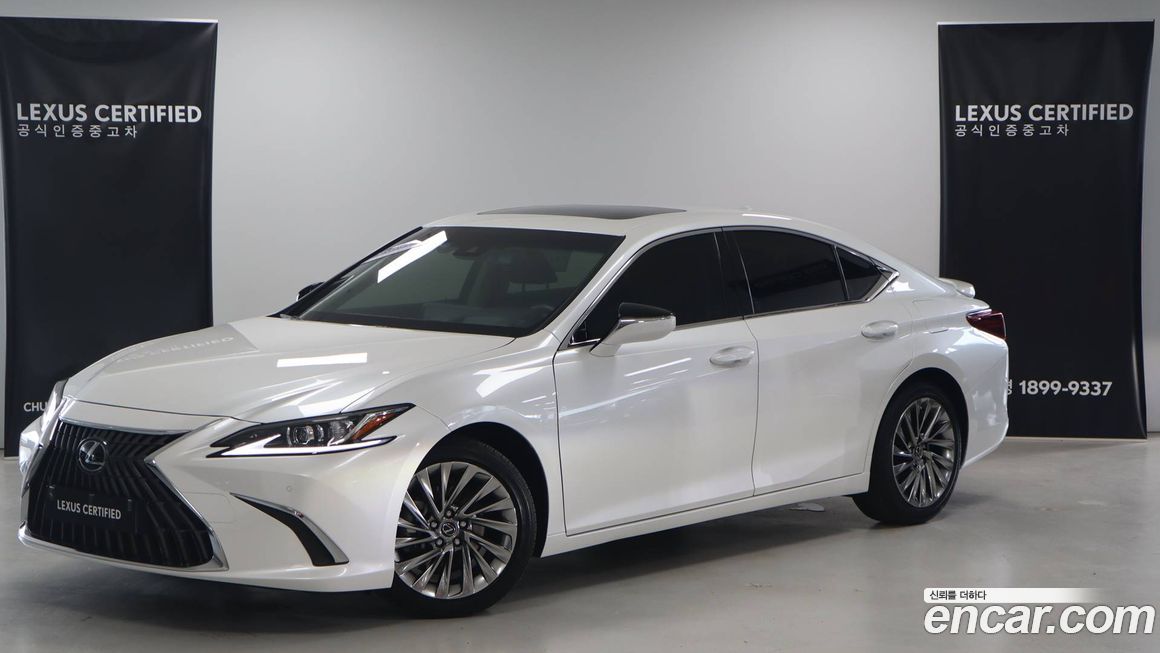 Lexus ES 2025