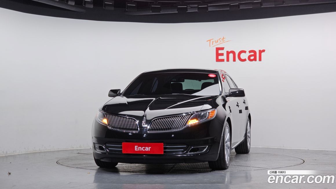 Lincoln MKS 2014