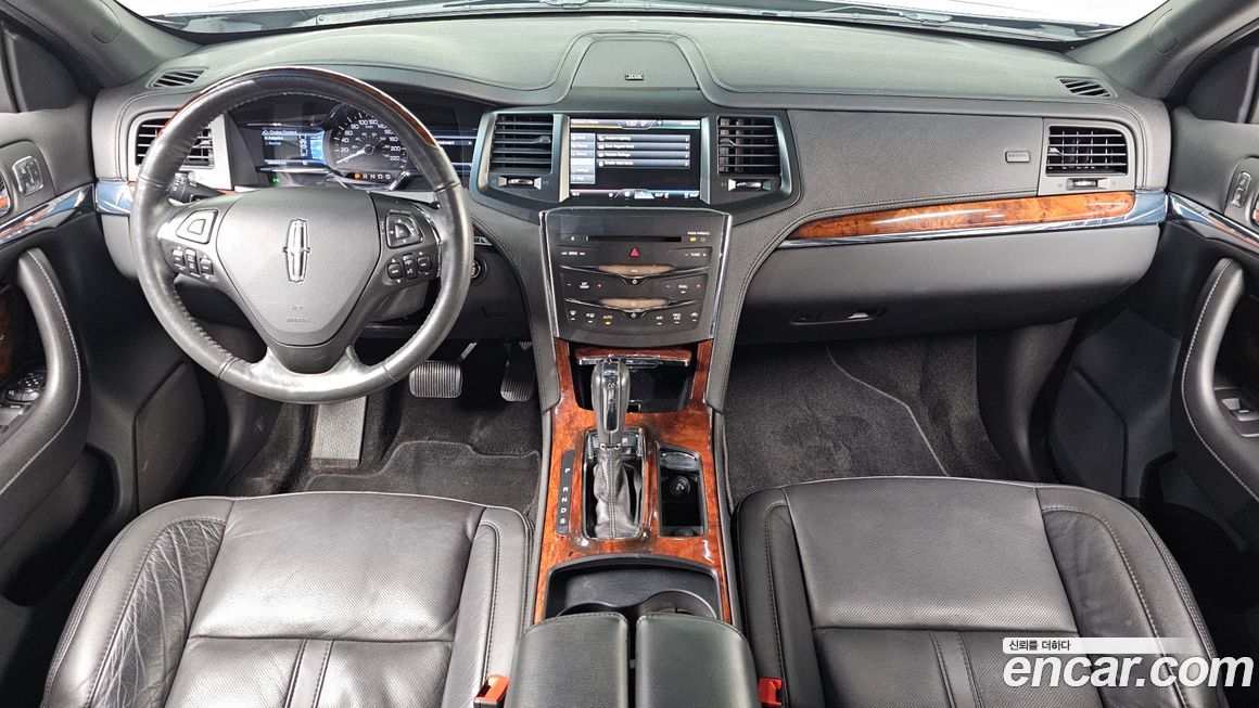 Lincoln MKS 2014