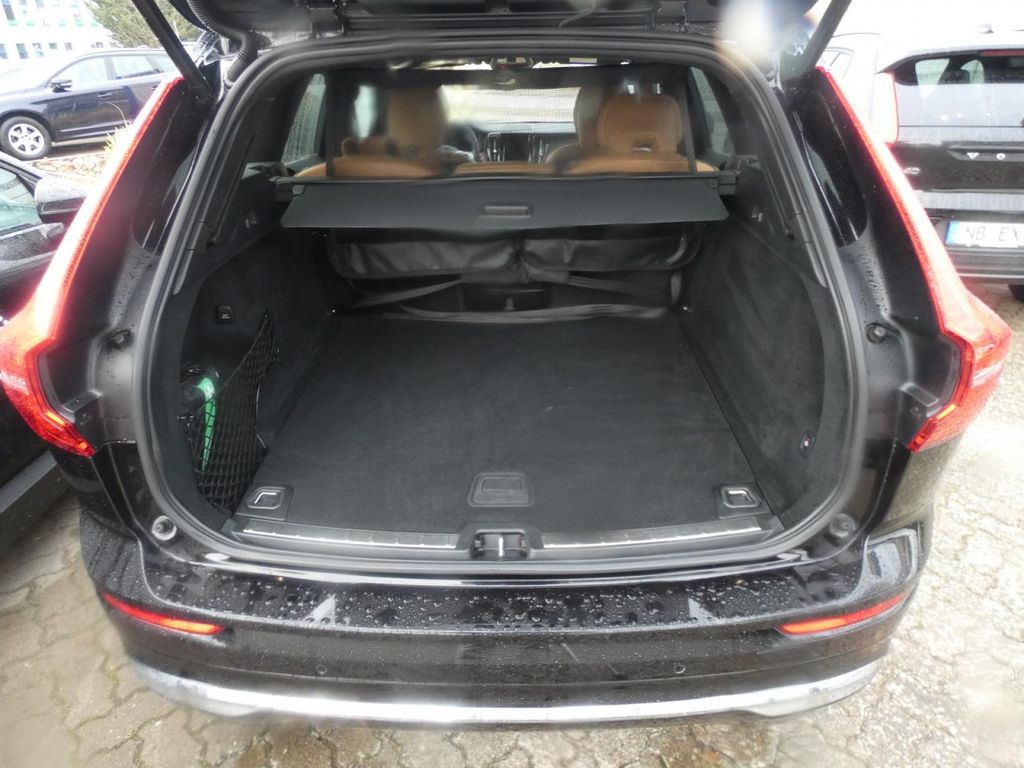 Volvo XC60 2022