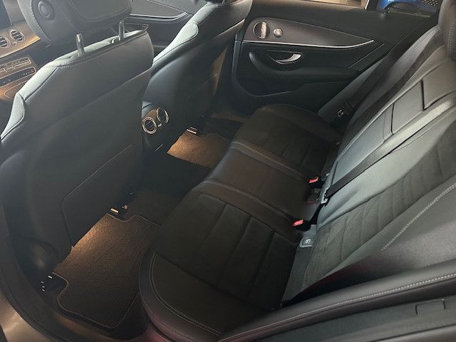 Mercedes-Benz E 300 2023
