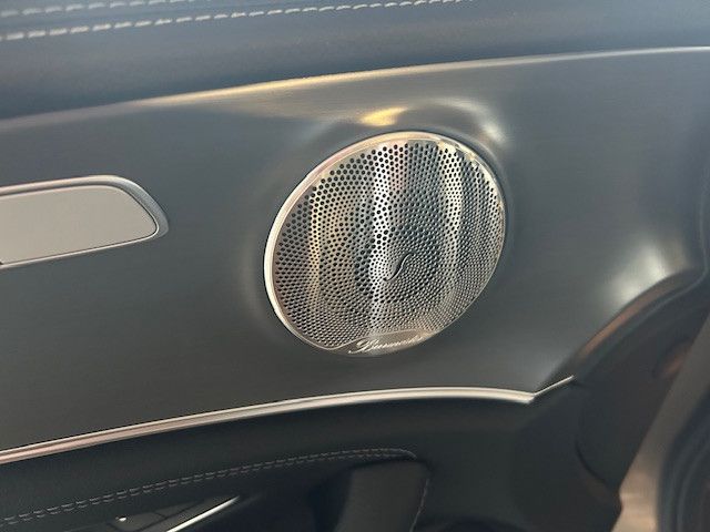 Mercedes-Benz E 300 2023