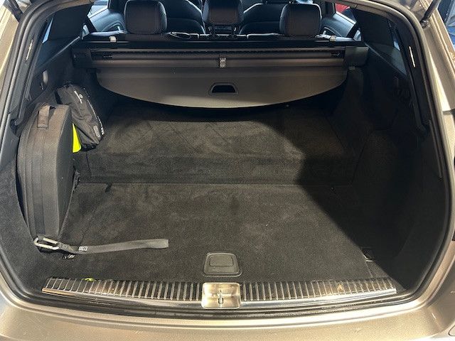 Mercedes-Benz E 300 2023