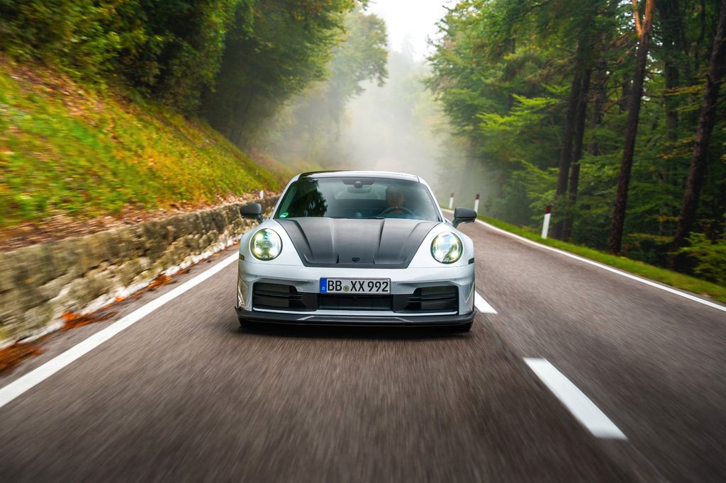 Porsche 992 2025