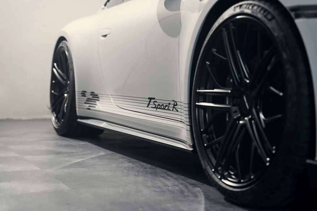 Porsche 992 2025
