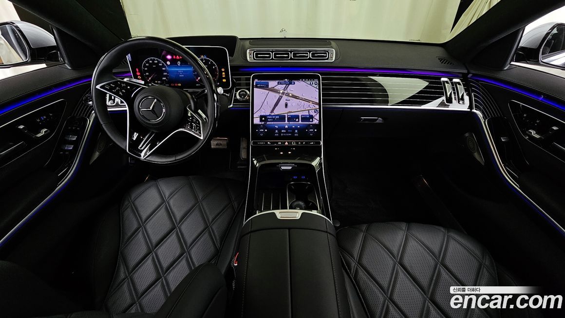 Mercedes-Benz S-Class 2024