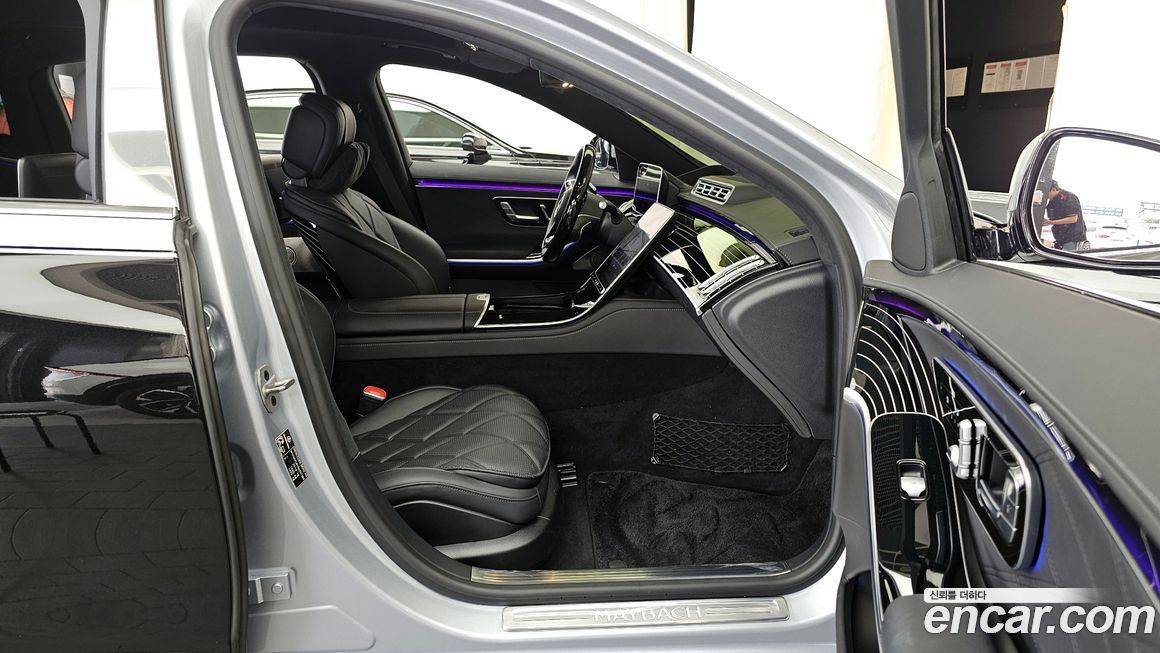 Mercedes-Benz S-Class 2024