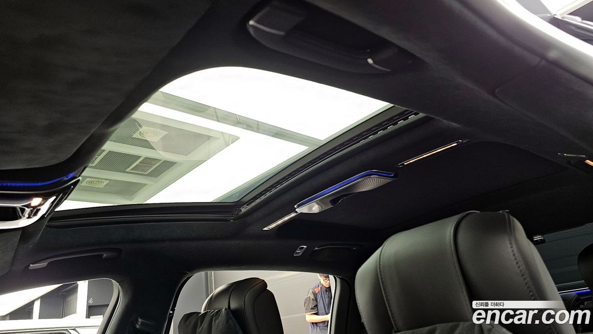 Mercedes-Benz S-Class 2024