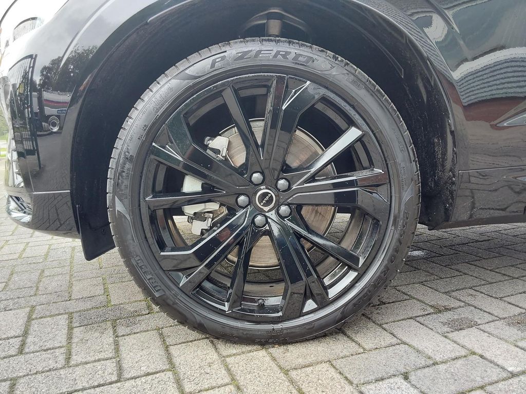 Volvo XC60 2025