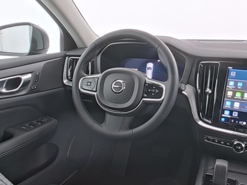 Volvo V60 Cross Country 2023
