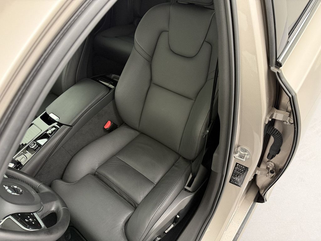 Volvo S90 2024