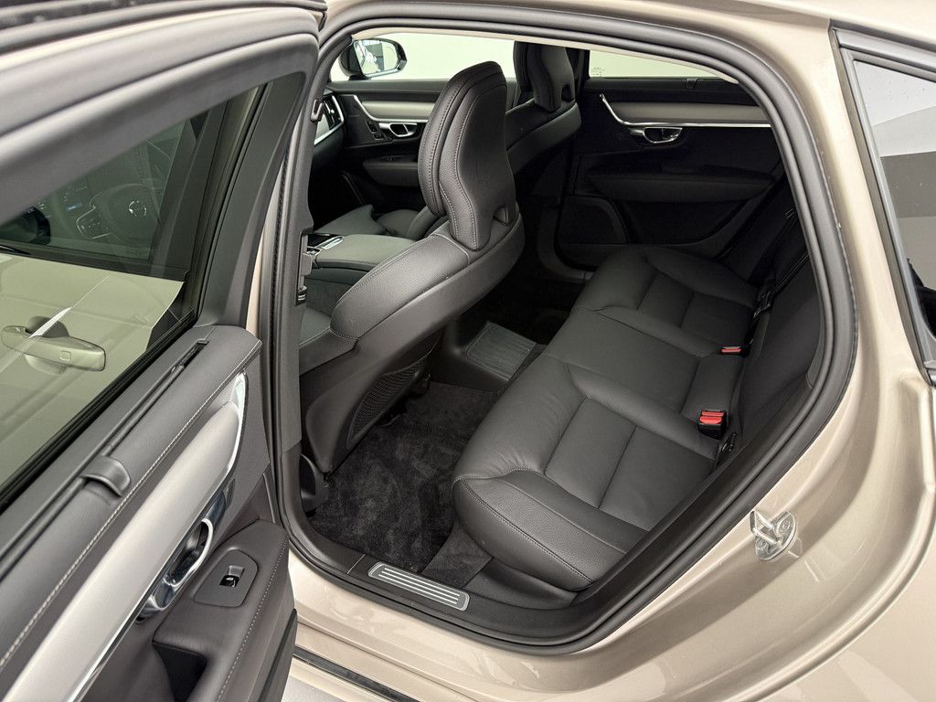 Volvo S90 2024