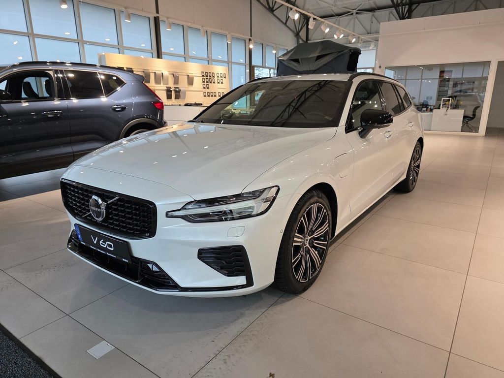 Volvo V60 2025