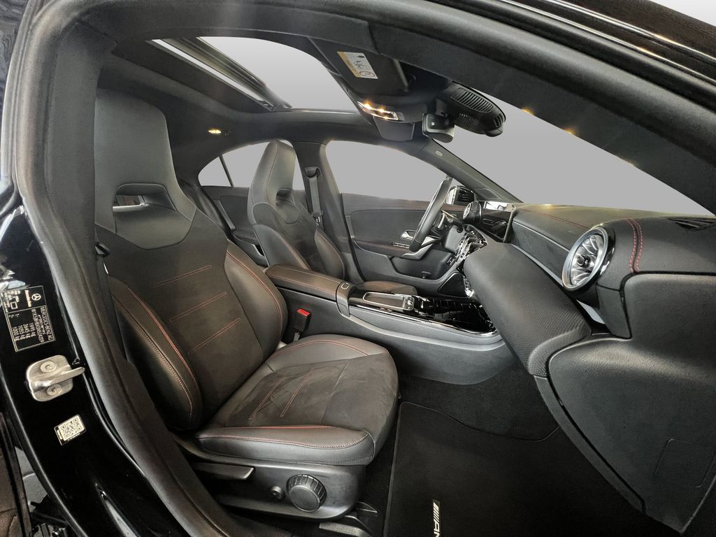 Mercedes-Benz CLA 200 2024