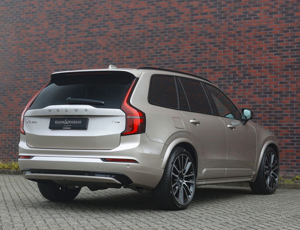 Volvo XC90 2025