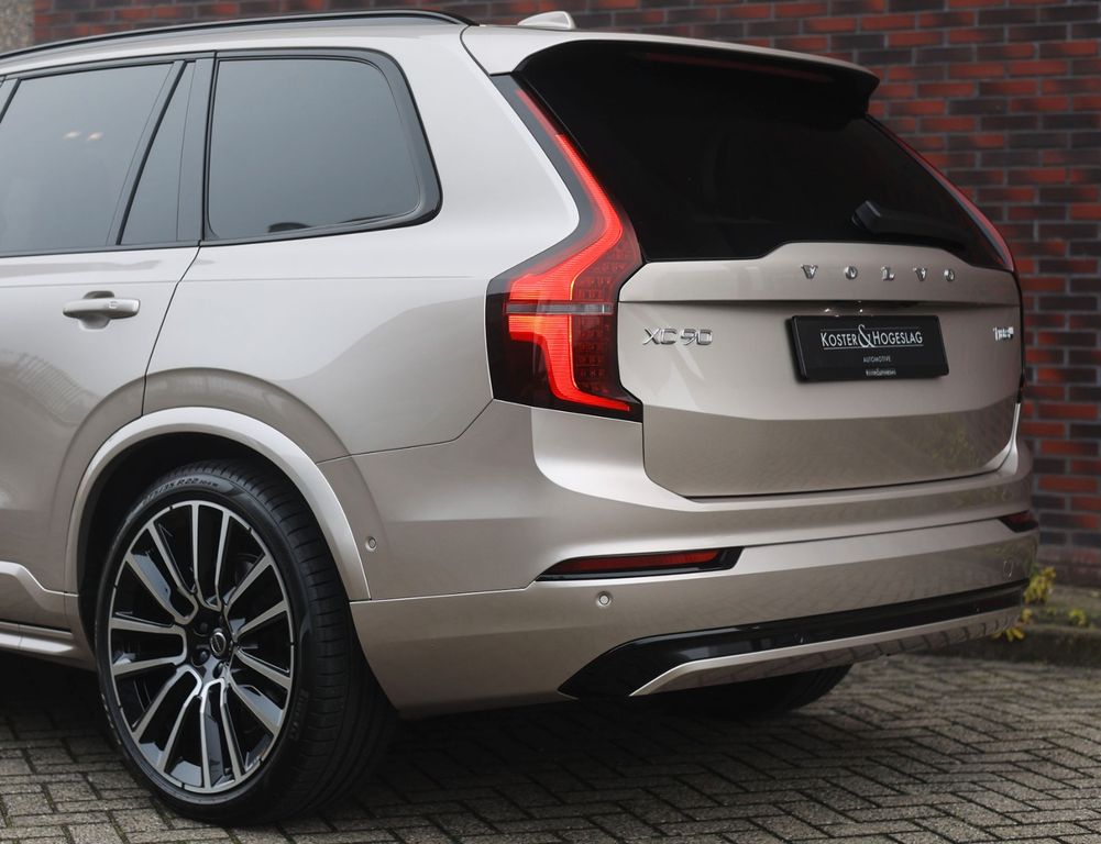Volvo XC90 2025