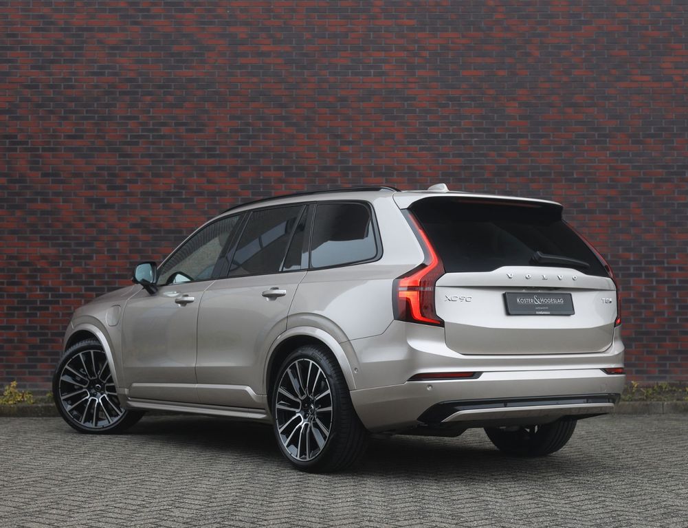 Volvo XC90 2025