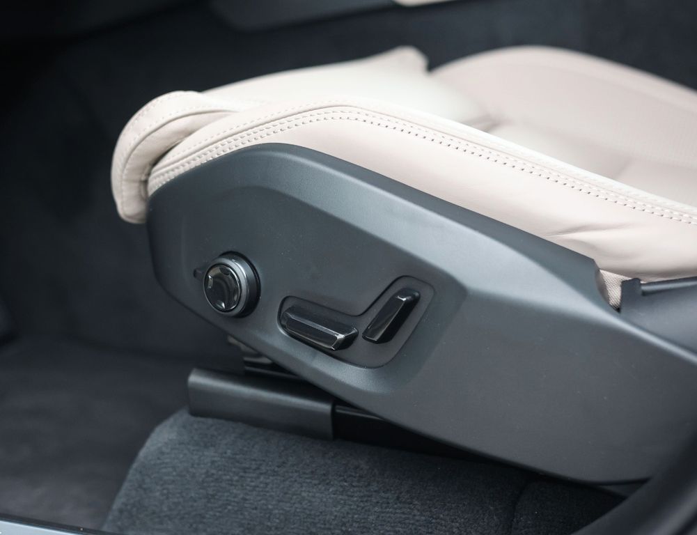 Volvo XC90 2025