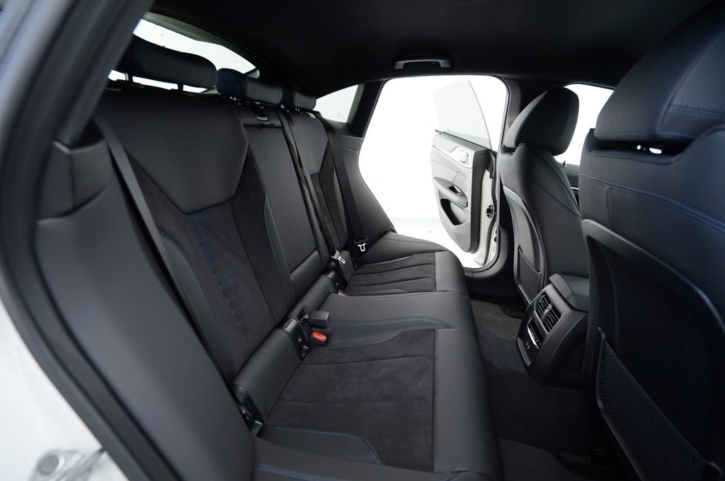 BMW i4 2024