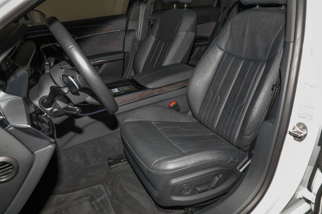 Audi A8 2022