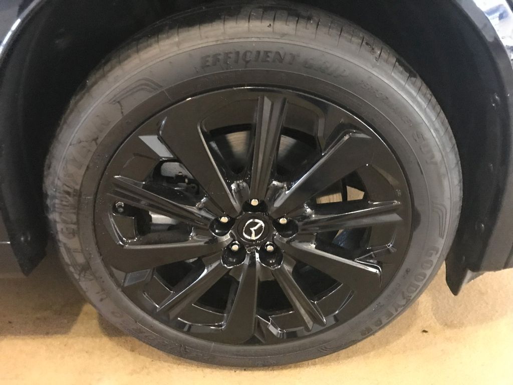 Mazda CX-80 2025