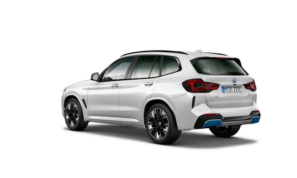 BMW iX3 2022
