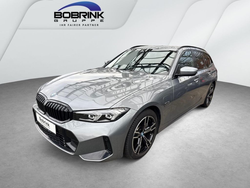 BMW 330 2022