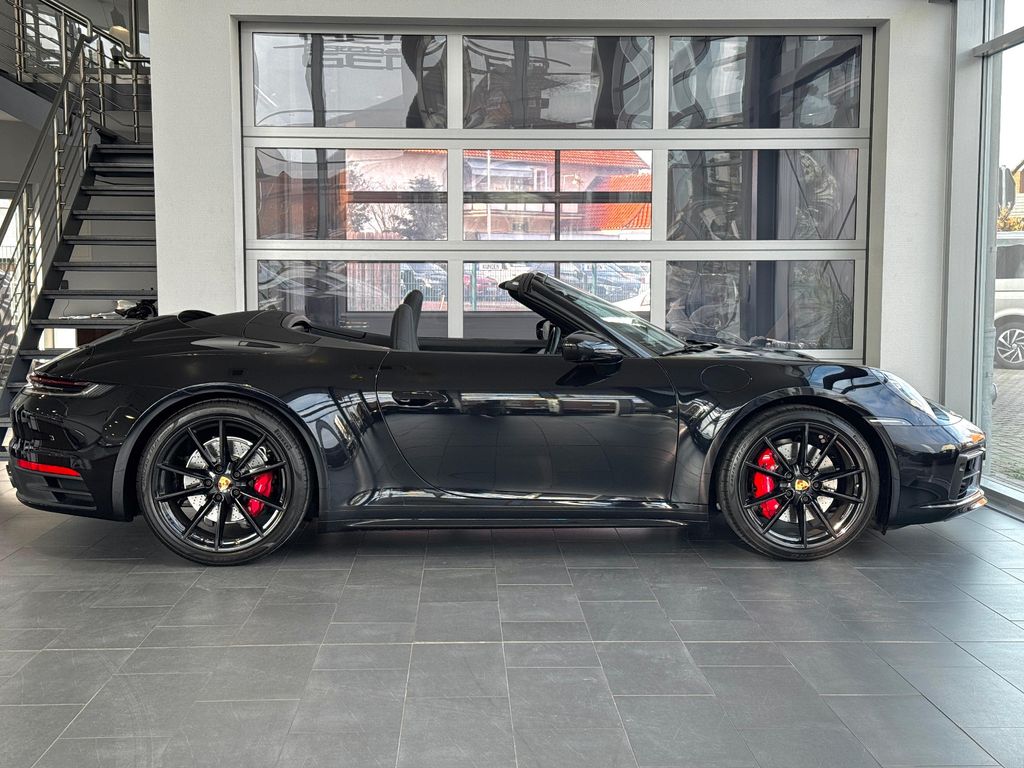 Porsche 992 2022