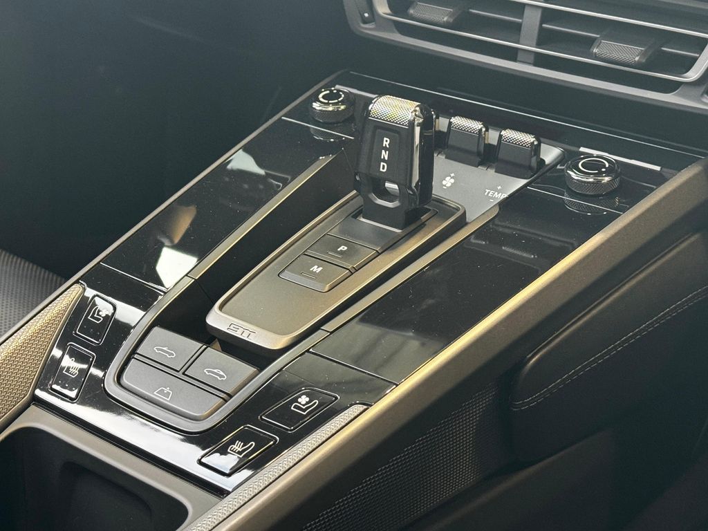 Porsche 992 2022