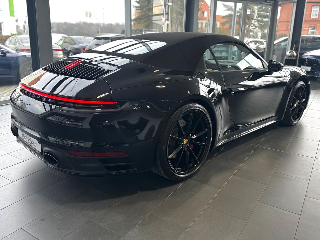Porsche 992 2022