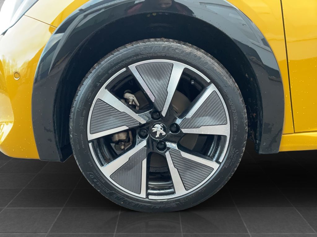 Peugeot 208 2022
