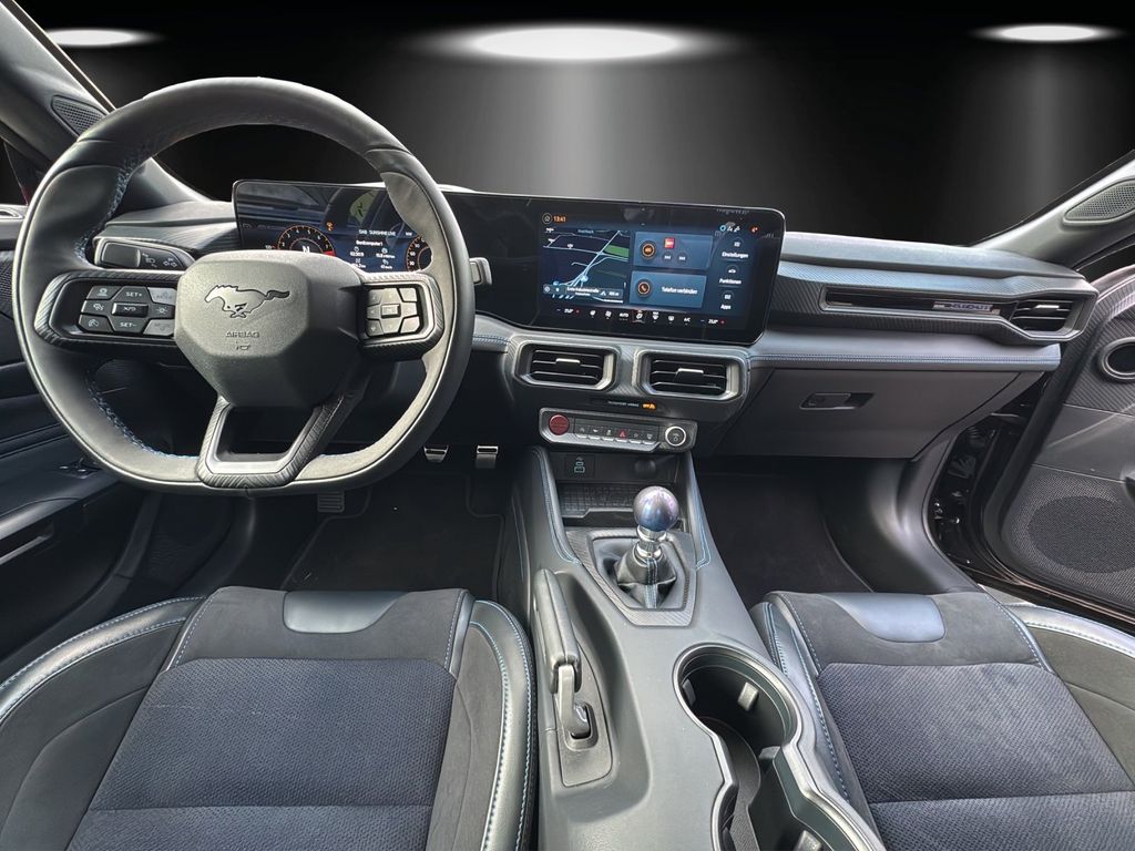 Ford Mustang 2025