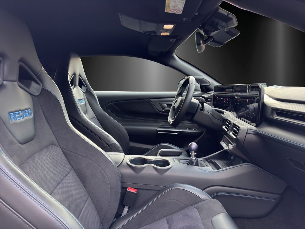 Ford Mustang 2025
