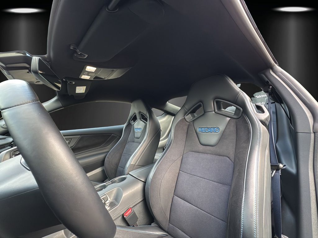 Ford Mustang 2025