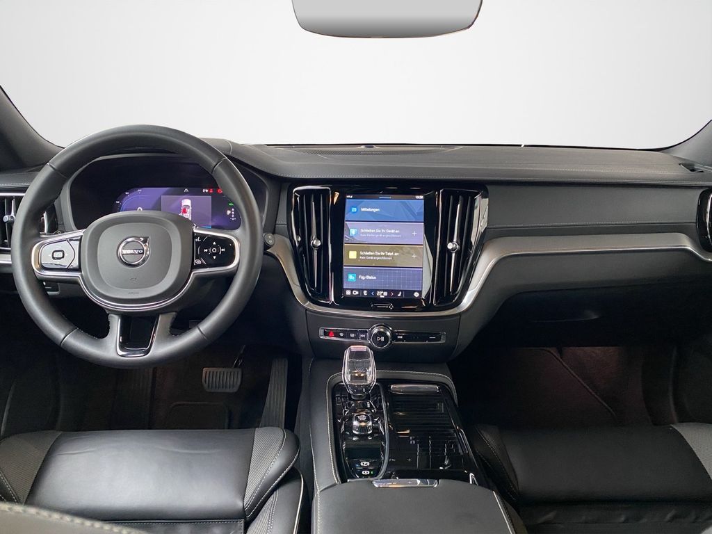 Volvo V60 2022