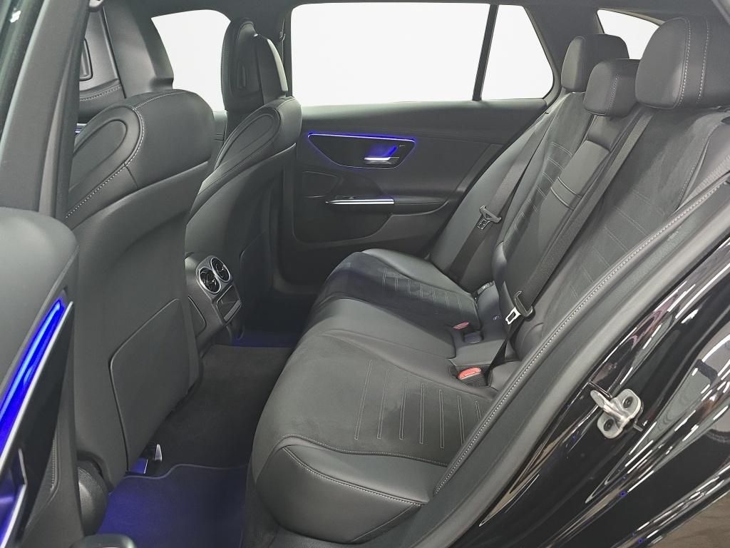 Mercedes-Benz C 220 2025