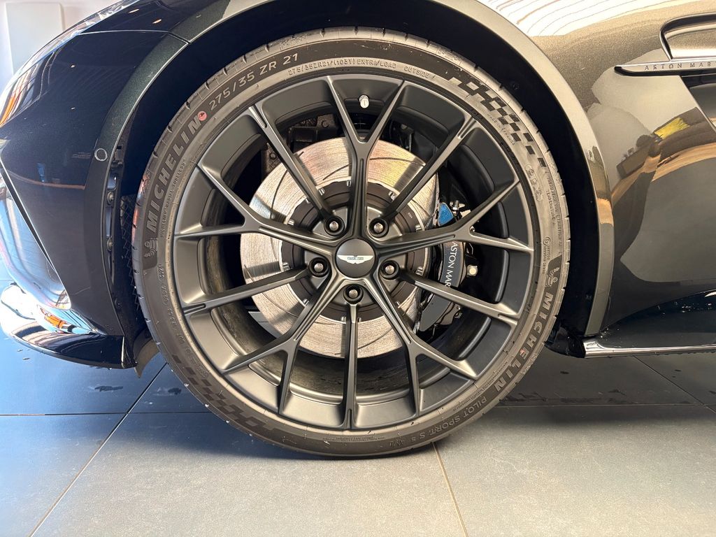 Aston Martin V8 Vantage